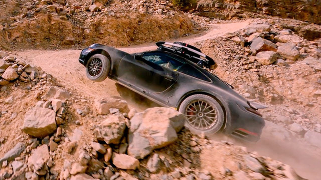 Porsche 911 Dakar – Off-Road Test Drive