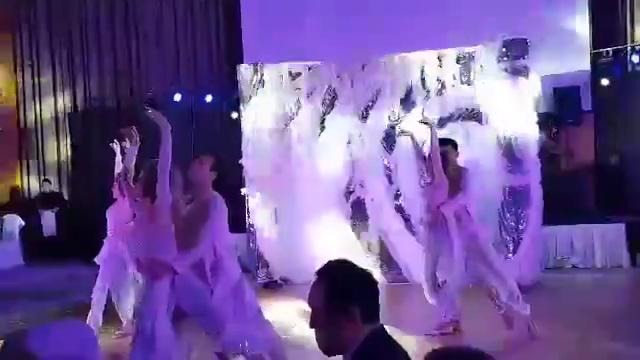 Reginight show – невесомость