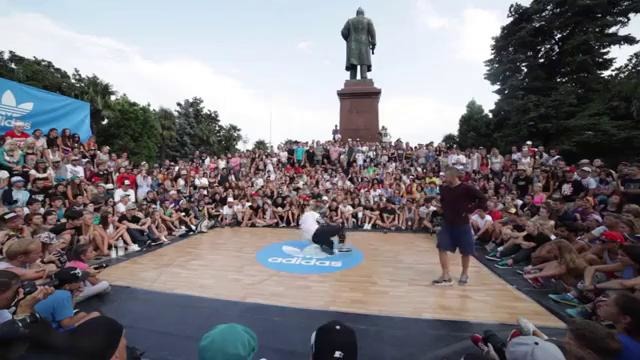 Pluto (Ruffneck Attack) vs Vins (Back2School)