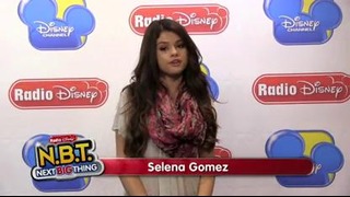 Selena Gomez Tells Fans to Vote