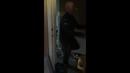 Танцующий водопроводчик покорил интернет