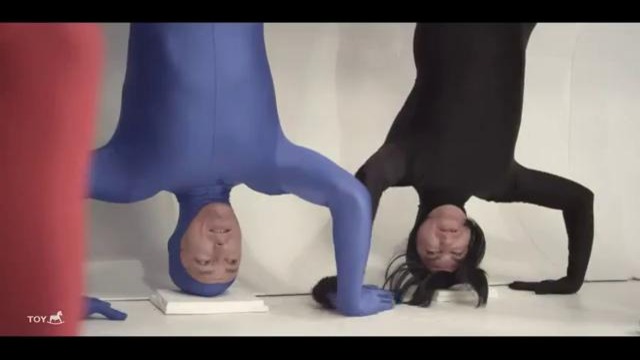 BIC показал жизнь стержней внутри шариковой ручки