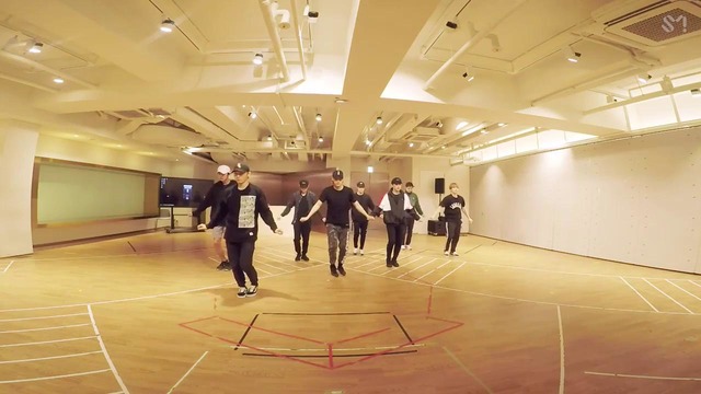 EXO – "Ooh La La La" Dance Practice