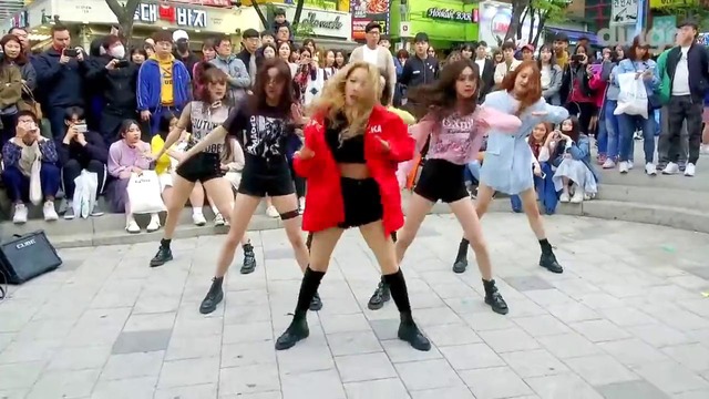 (G)I-dle (Idle) – Dance Medley in Hongdae (Dingo Music)