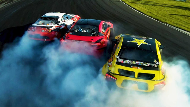 Дрифт погоня, снятая дроном