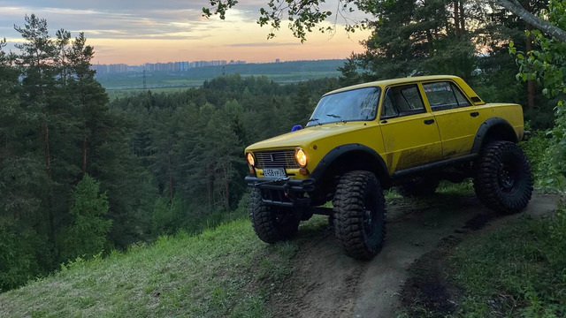Offroad Family. Миньон восстание! Возвращение 2101 300 сил) тесты