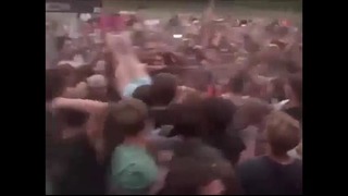 Неудачный прыжок в толпу