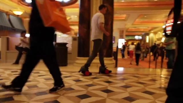 CES 2012: Электрические роликовые коньки spnKiX