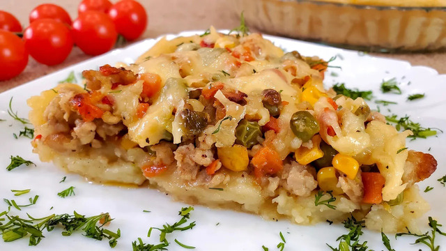 Пирог из Картофельного теста с Мясом и Овощами – идея для обеда или ужина