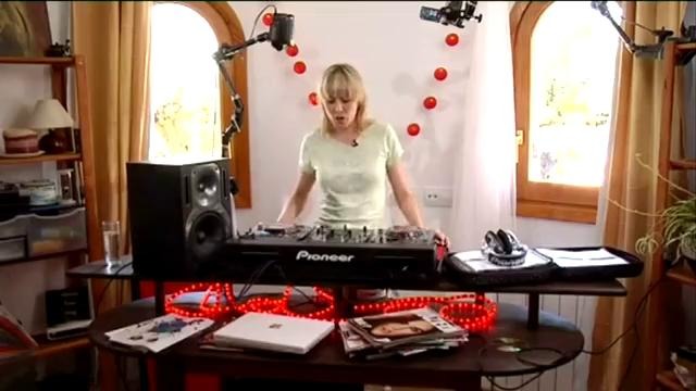 Как стать DJ-ем. Урок 1 (How to DJ. part1)