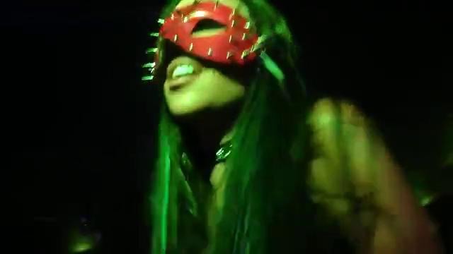 Butcher Babies – They’re Coming To Take Me Away (live 27.09.2014)