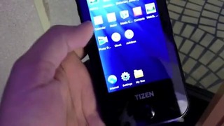 Прототип смартфона на Tizen от Samsung