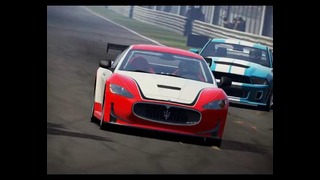 DUEL Maserati vs Shelby