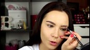 Нюд-макияж и пляжная волна а-ля Кара Делевинь