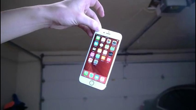 IPhone 6S vs 6S Plus краш тест экраном вниз