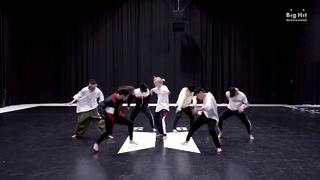 [CHOREOGRAPHY] BTS (방탄소년단) ‘Black Swan’ Dance Practice