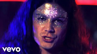 BØRNS – Electric Love (Official Music Video)