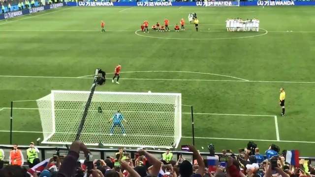 Победный сэйв Акинфеева против Испании с трибун