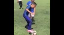 Неплохое владение мячом у паренька