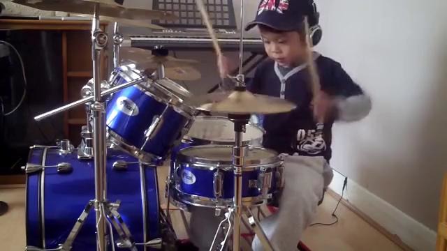 4-летнее дарование играет System Of A Down – Chop Suey drum cover