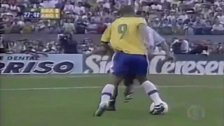 Ronaldo● Humiliating Great Defenders &amp; Players ● HD
