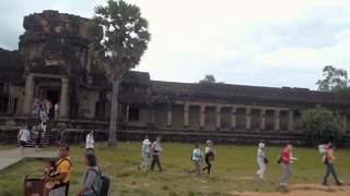 КАК ЖИВУТ ПРОСТЫЕ ЛЮДИ В КАМБОДЖЕ! Нелегальный поход в храмовый комплекс Ангкор-Ват
