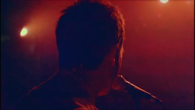 Noel Gallagher’s High Flying Birds – In The Heat Of The Moment (Official Video)