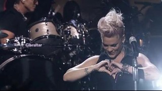 Pink – Try (2012.Live from L.A)