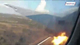 Пассажир заснял на видео падение горящего самолёта с салона