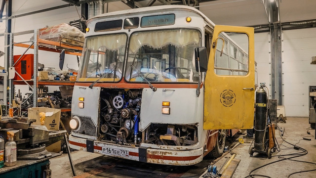 ЛИАЗ 677. ВЫГЛЯДИТ СТРАШНО, А УЖЕ ПОЧТИ ВЫЕЗД