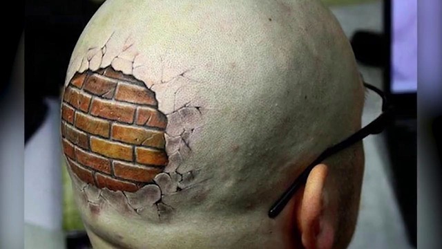 10 безумных татуировок, которые выглядят как настоящие