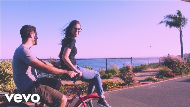 Hailee Steinfeld, Alesso ft Florida Georgia Line, watt – Let Me Go (Personal Collection