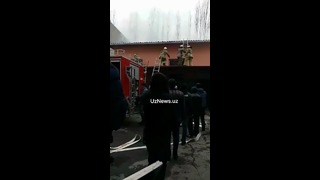 В Ташкенте вспыхнул пожар на Фархадском рынке