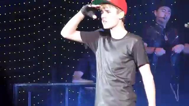 Justin bieber – eenie meenie (my world tour paris 29/03/2011)