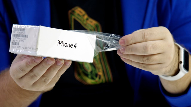 Распаковка iPhone 4 – в ожидании iPhone 12. Дизайн длинною в 10 лет
