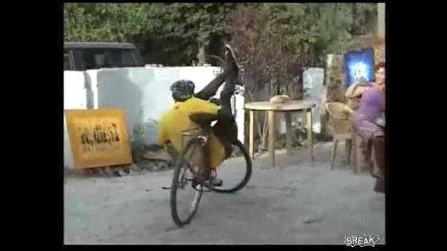 Великолепные трюки на велосипеде