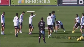 Cristiano Ronaldo In Training ● Skills Tricks Freestyle HD 2015