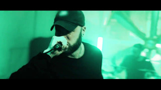 Aversions Crown – Born In The Gutter (Official Music Video 2020)