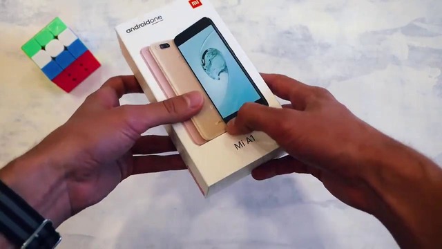 Распаковка Xiaomi Mi A1: ЧИСТЫЙ Android за 17к