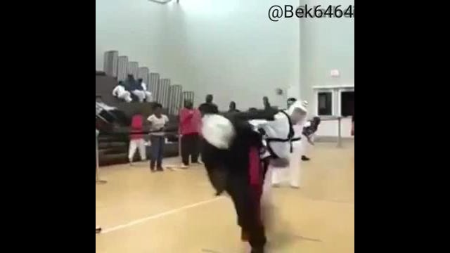 Супер удар тэквондо