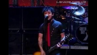 Green Day – American Idiot (Live On Letterman 9-20-04)