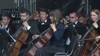 Песни Цоя в исполнении симфонического оркестра с Юриком Каспаряном