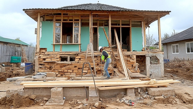 Top 3 Abandoned House RENOVATIONS | Best Transformations of the Year