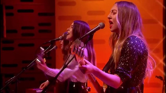 HAIM – Want You Back (Live on Graham Norton 2017!)