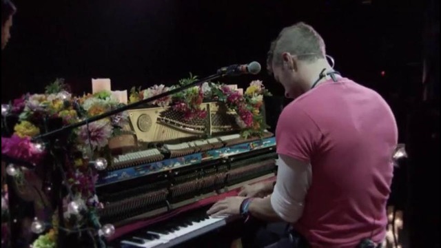 Coldplay – Everglow (Live at Belasco Theater 2015!)