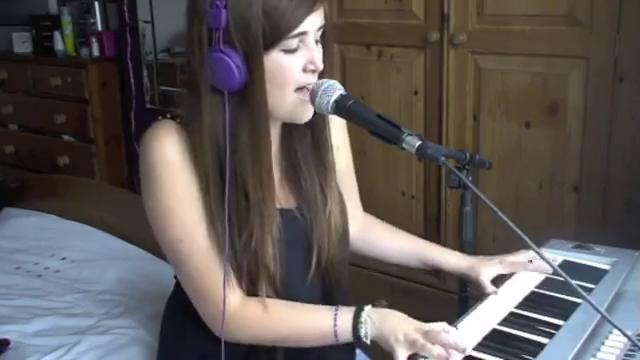 Lauren Aquilina – We Are Never Ever Getting Back Together (Taylor Swift Cover)