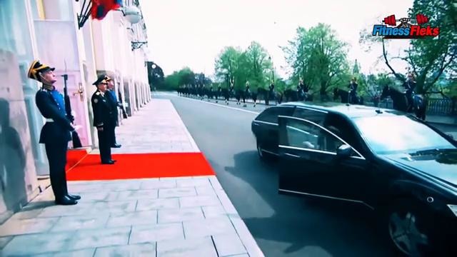 ПУТИН зашел в КАЧАЛКУ – Vladimir Putin – New Style – Russian president workout 2018