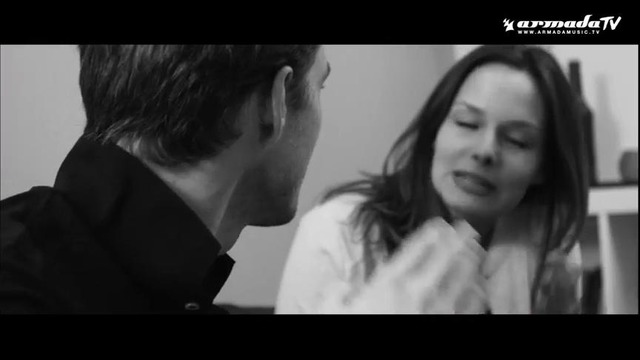 Jochen Miller & Cuebrick – In The Dark (Official Music Video 2016)