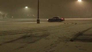 Audi RS5 – Drifting In Snow
