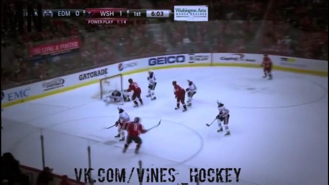 Овечкин вновь забивает мощнейшим щелчком Hockey Vines